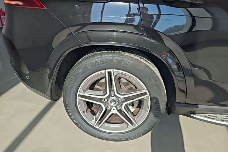 Used Mercedes-Benz GLE 2021 GLE 450 4MATIC Stylish Model Right Rear Wheel Hub