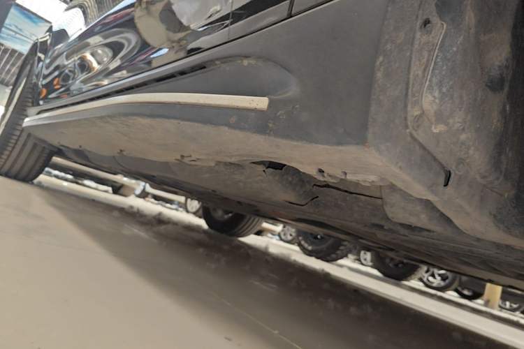 Used Mercedes-Benz GLE 2021 GLE 350 4MATIC Stylish Model Right Side Sill