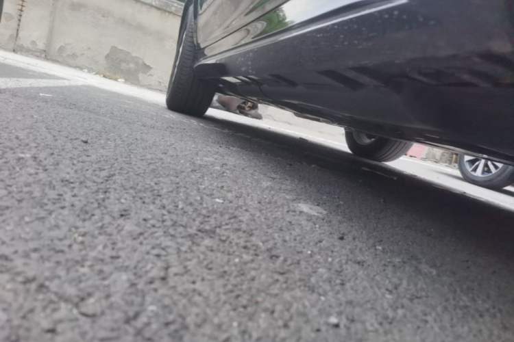 Used Mercedes-Benz GLE 2021 GLE 350 4MATIC Stylish Model Right Side Sill