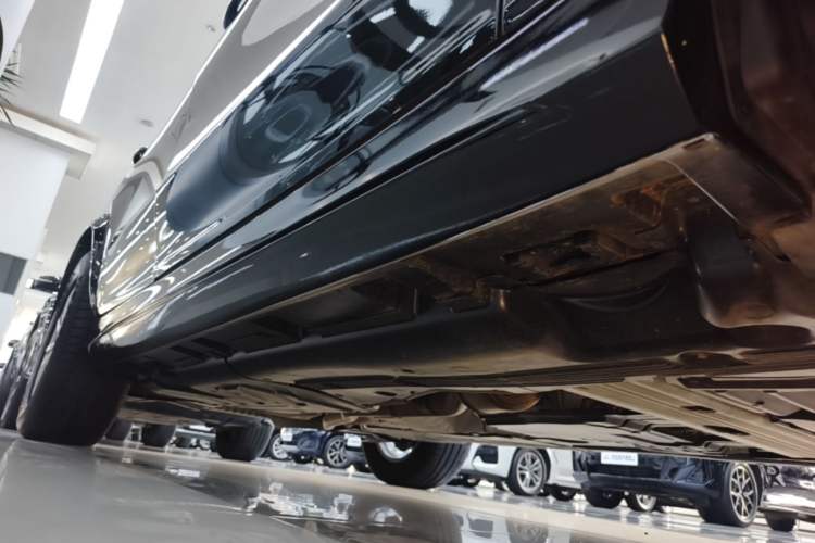 Used Mercedes-Benz GLE 2021 GLE 350 4MATIC Stylish Model Right Side Sill