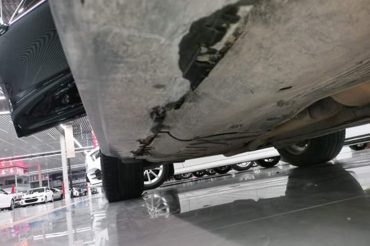 Used Mercedes-Benz GLE 2021 GLE 350 4MATIC Stylish Model Right Side Sill