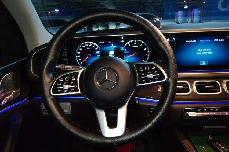 Used Mercedes-Benz GLE 2021 GLE 350 4MATIC Stylish Model Steering Wheel