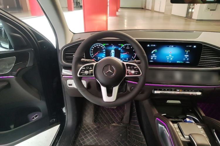 Used Mercedes-Benz GLE 2021 GLE 350 4MATIC Stylish Model Steering Wheel
