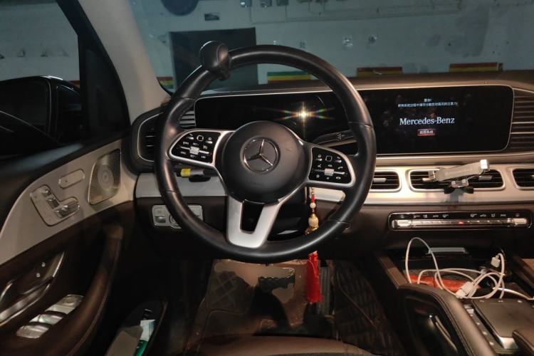 Used Mercedes-Benz GLE 2021 GLE 450 4MATIC Stylish Model Steering Wheel