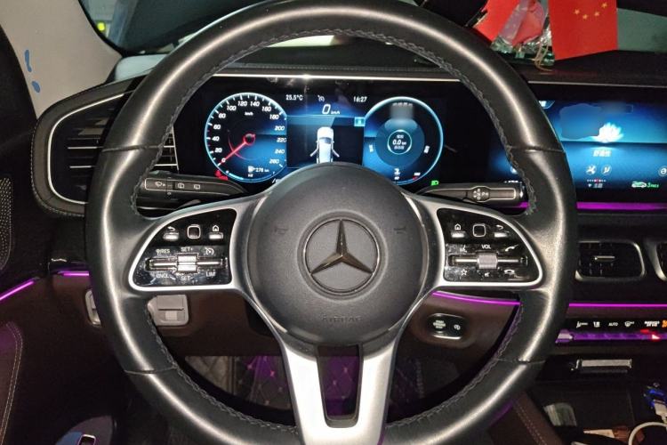 Used Mercedes-Benz GLE 2021 GLE 350 4MATIC Stylish Model Steering Wheel