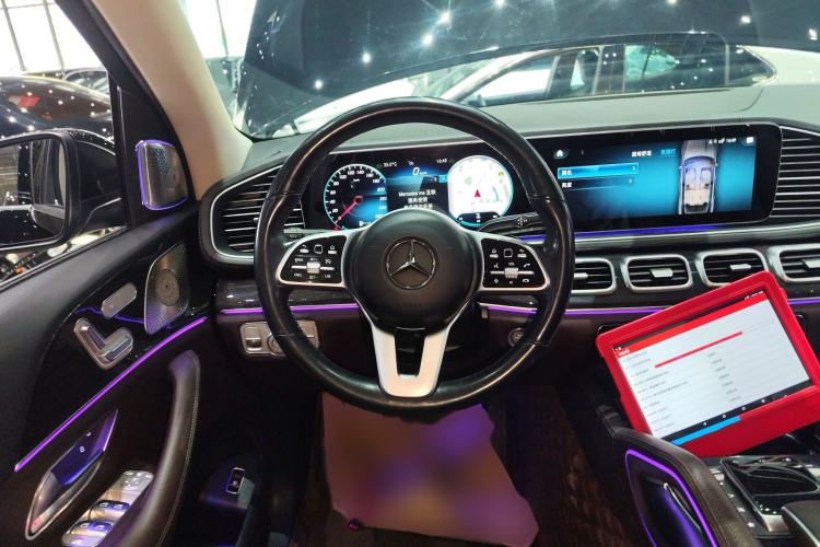 Used Mercedes-Benz GLE 2021 GLE 350 4MATIC Stylish Model Steering Wheel