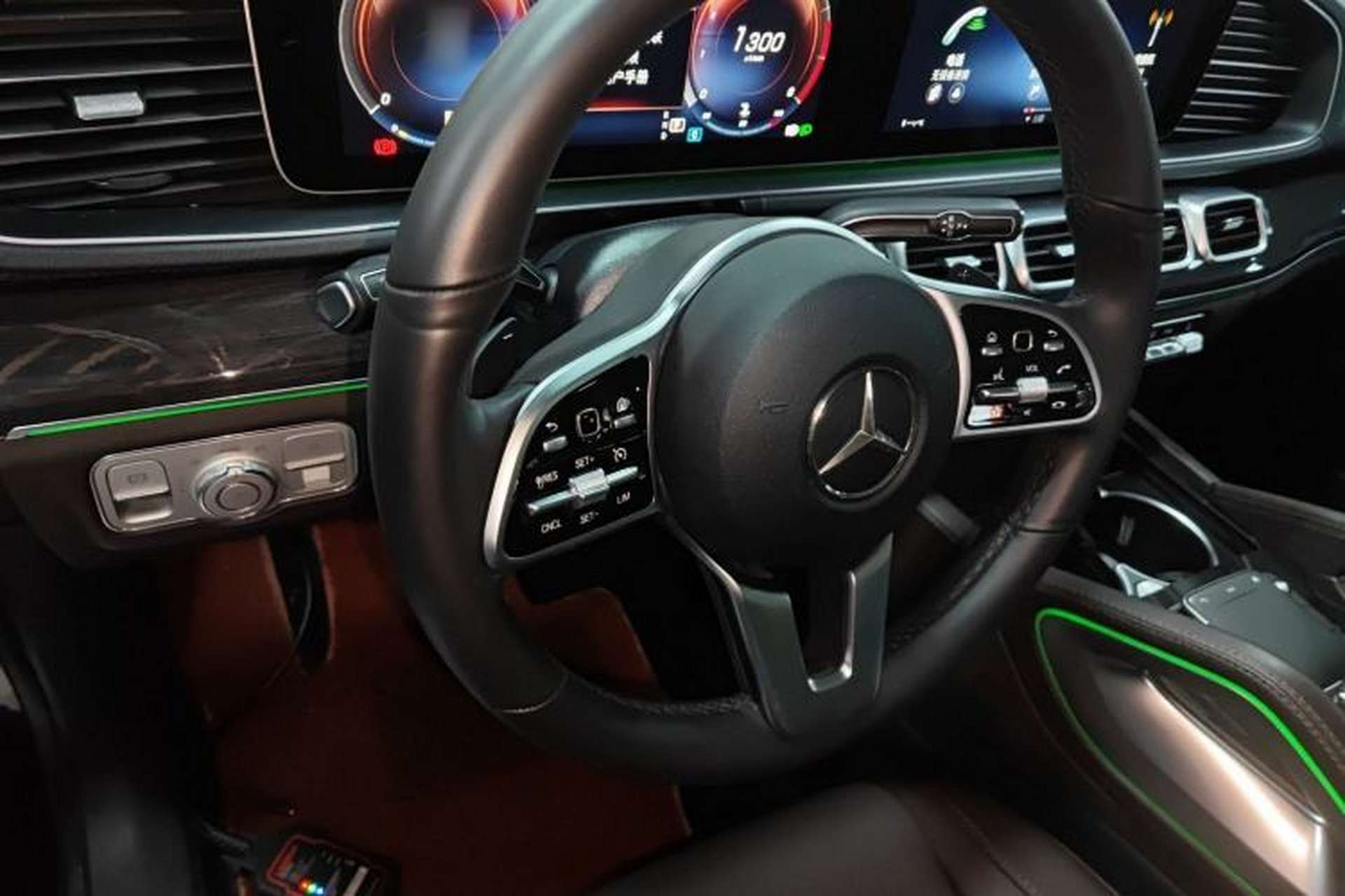 Used Mercedes-Benz GLE 2021 GLE 350 4MATIC Stylish Model Steering Wheel
