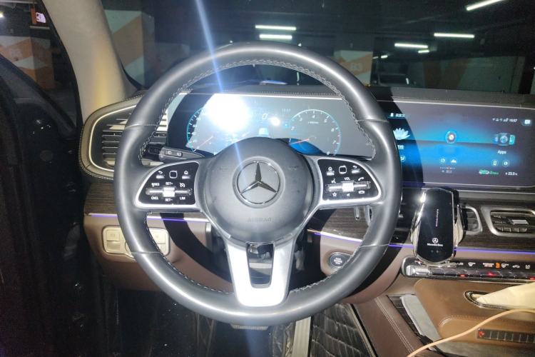 Used Mercedes-Benz GLE 2021 GLE 350 4MATIC Stylish Model Steering Wheel