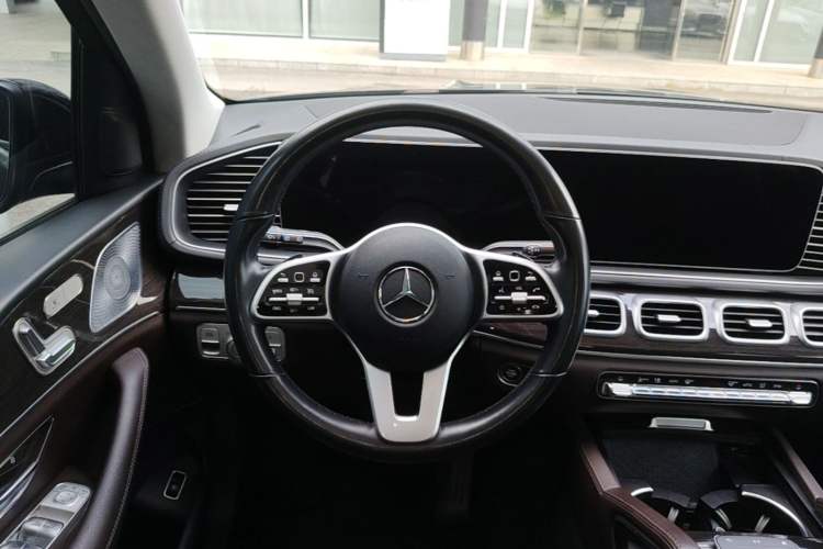 Used Mercedes-Benz GLE 2021 GLE 350 4MATIC Stylish Model Steering Wheel