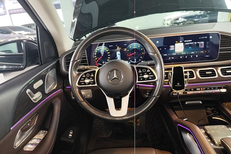 Used Mercedes-Benz GLE 2021 GLE 350 4MATIC Stylish Model Steering Wheel