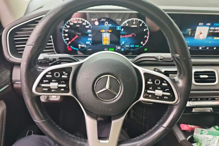 Used Mercedes-Benz GLE 2021 GLE 450 4MATIC Luxury Model Steering Wheel