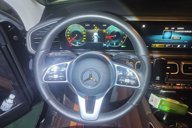 Used Mercedes-Benz GLE 2021 GLE 350 4MATIC Dynamic Edition Steering Wheel
