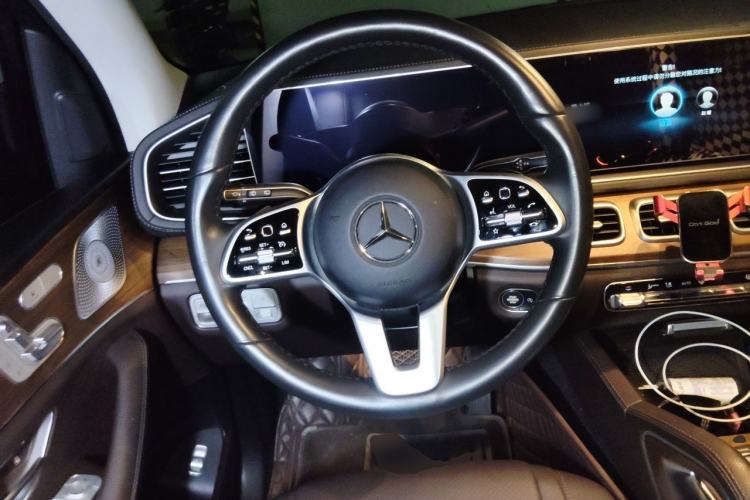 Used Mercedes-Benz GLE 2021 GLE 350 4MATIC Luxury Model Steering Wheel