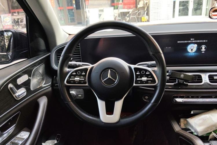Used Mercedes-Benz GLE 2021 GLE 350 4MATIC Stylish Model Steering Wheel