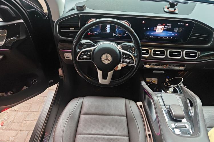 Used Mercedes-Benz GLE 2021 GLE 350 4MATIC Stylish Model Steering Wheel