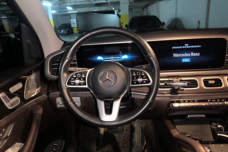 Used Mercedes-Benz GLE 2021 GLE 350 4MATIC Stylish Model Steering Wheel