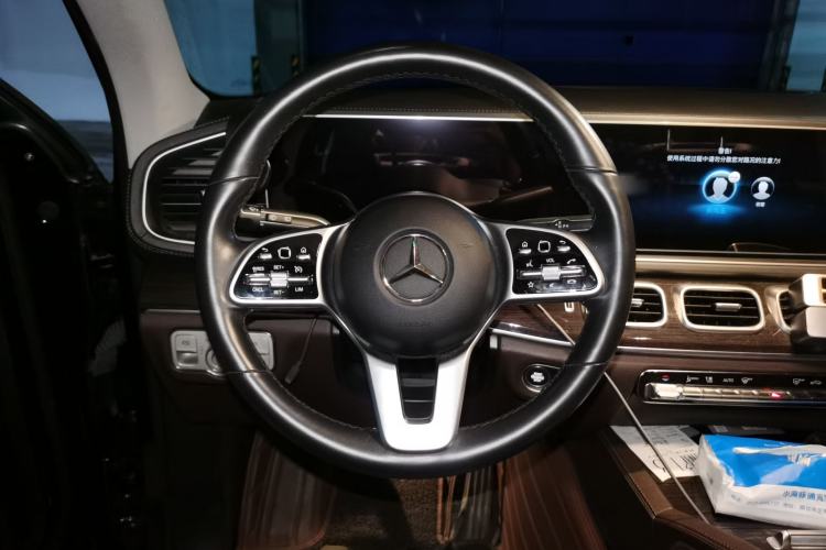 Used Mercedes-Benz GLE 2021 GLE 350 4MATIC Stylish Model Steering Wheel