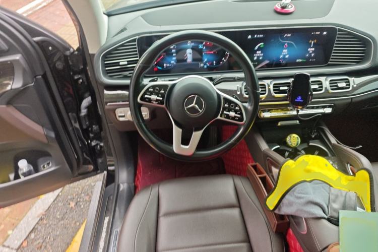 Used Mercedes-Benz GLE 2021 GLE 350 4MATIC Stylish Model Steering Wheel