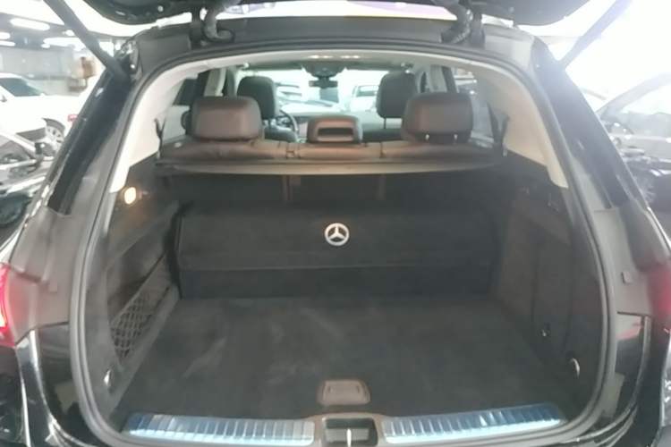 Used Mercedes-Benz GLE 2021 GLE 350 4MATIC Stylish Model Trunk