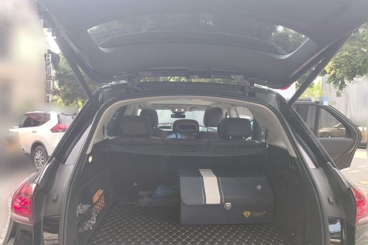 Used Mercedes-Benz GLE 2021 GLE 450 4MATIC Stylish Model Trunk