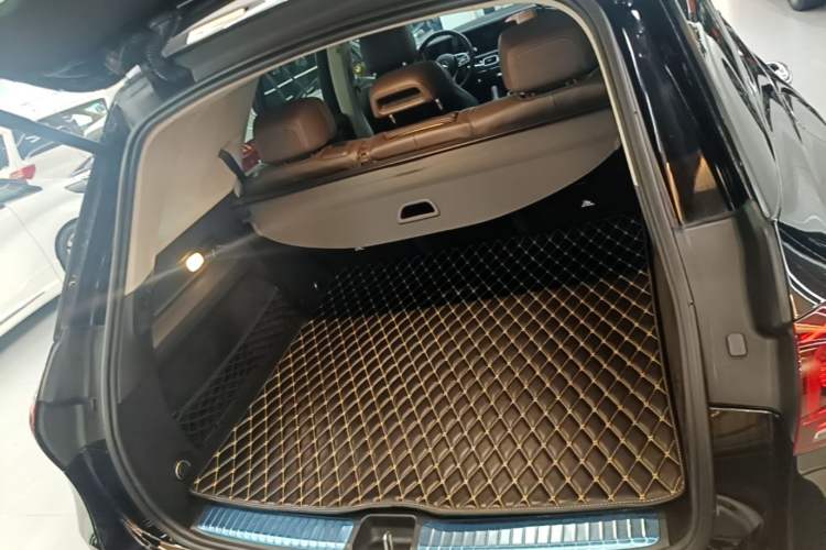 Used Mercedes-Benz GLE 2021 GLE 350 4MATIC Stylish Model Trunk