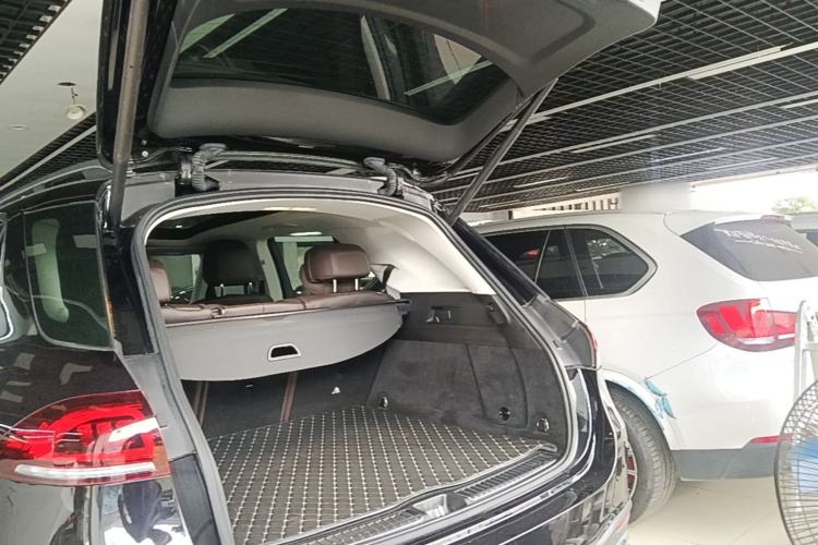 Used Mercedes-Benz GLE 2021 GLE 450 4MATIC AMG Line Trunk