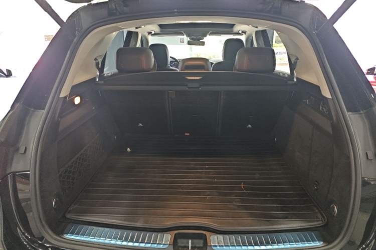 Used Mercedes-Benz GLE 2021 GLE 450 4MATIC AMG Line Trunk