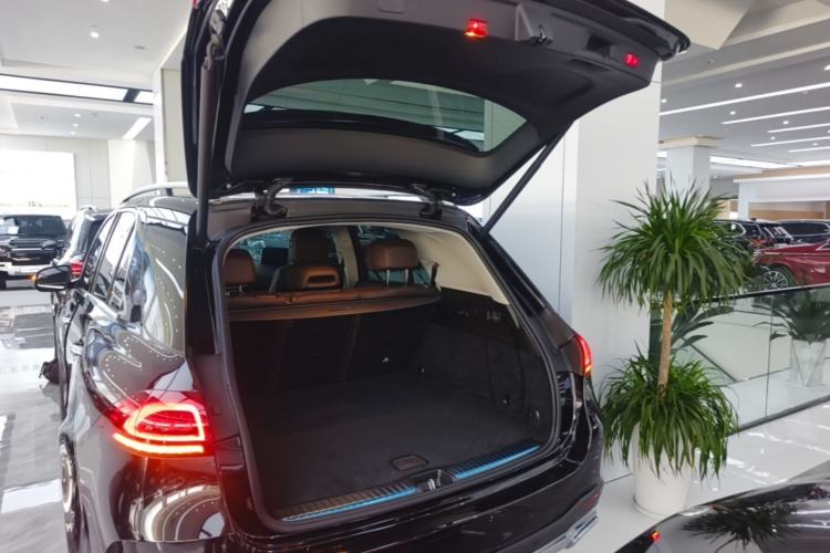 Used Mercedes-Benz GLE 2021 GLE 350 4MATIC Stylish Model Trunk