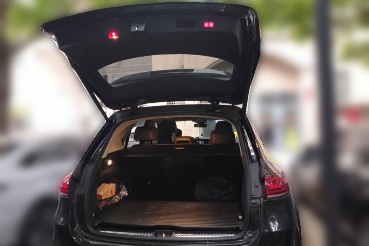 Used Mercedes-Benz GLE 2021 GLE 350 4MATIC Stylish Model Trunk