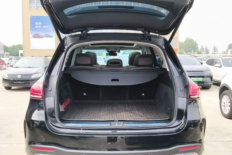 Used Mercedes-Benz GLE 2021 GLE 350 4MATIC Stylish Model Trunk