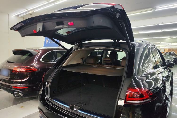 Used Mercedes-Benz GLE 2021 GLE 350 4MATIC Stylish Model Trunk