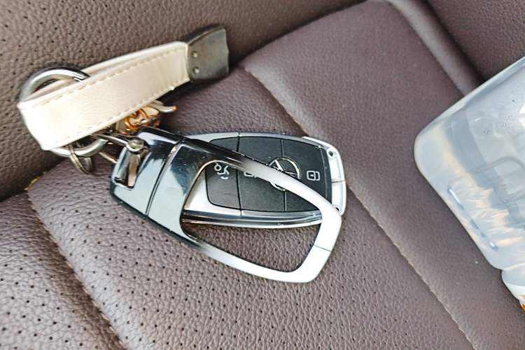Used Mercedes-Benz GLE 2021 GLE 350 4MATIC Stylish Model Vehicle Key
