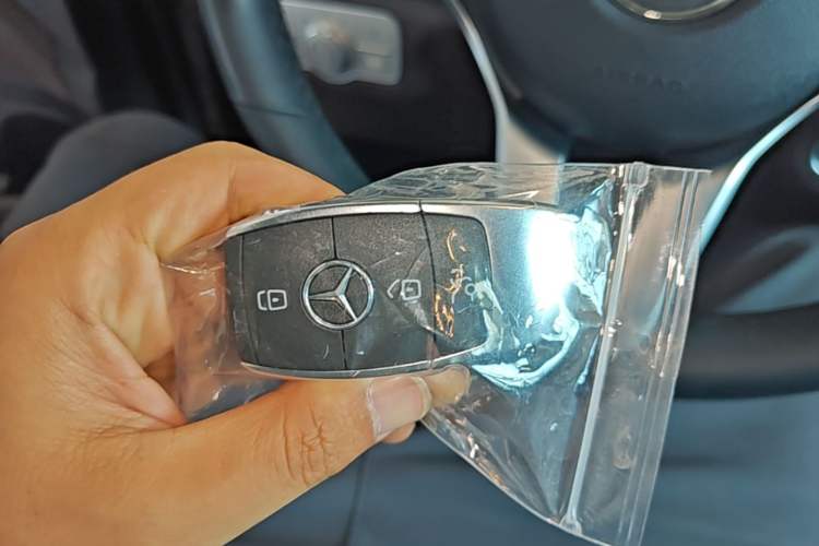 Used Mercedes-Benz GLE 2021 GLE 450 4MATIC Stylish Model Vehicle Key