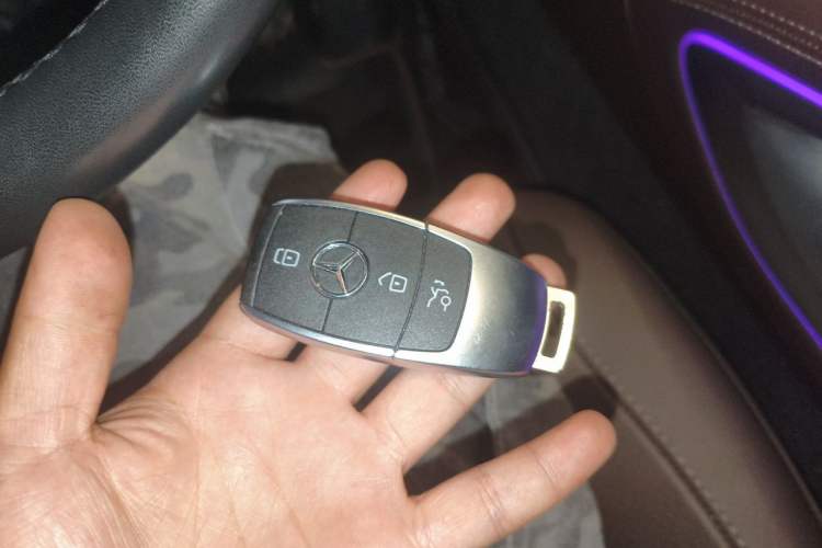 Used Mercedes-Benz GLE 2021 GLE 350 4MATIC Dynamic Edition Vehicle Key