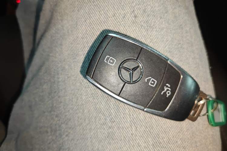 Used Mercedes-Benz GLE 2021 GLE 350 4MATIC Stylish Model Vehicle Key