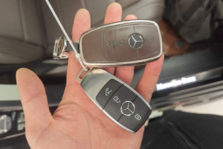 Used Mercedes-Benz GLE 2021 GLE 350 4MATIC Stylish Model Vehicle Key