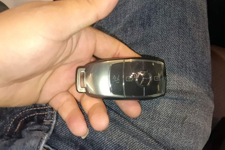 Used Mercedes-Benz GLE 2021 GLE 450 4MATIC Luxury Model Vehicle Key
