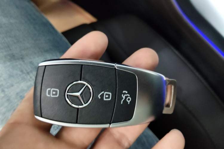 Used Mercedes-Benz GLE 2021 GLE 350 4MATIC Luxury Model Vehicle Key
