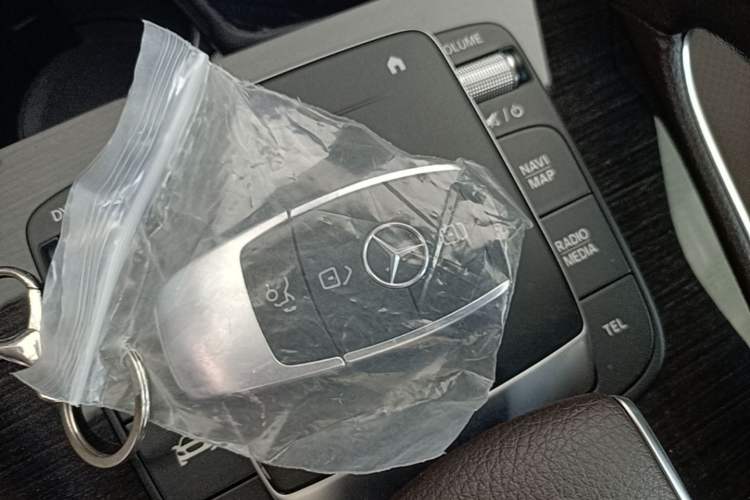 Used Mercedes-Benz GLE 2021 GLE 350 4MATIC Dynamic Edition Vehicle Key