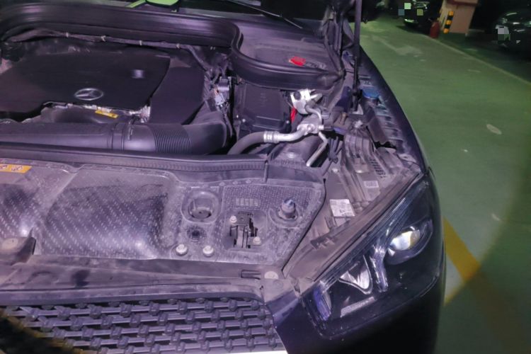 Used Mercedes-Benz GLE 2021 GLE 350 4MATIC Stylish Model Engine Bay Left