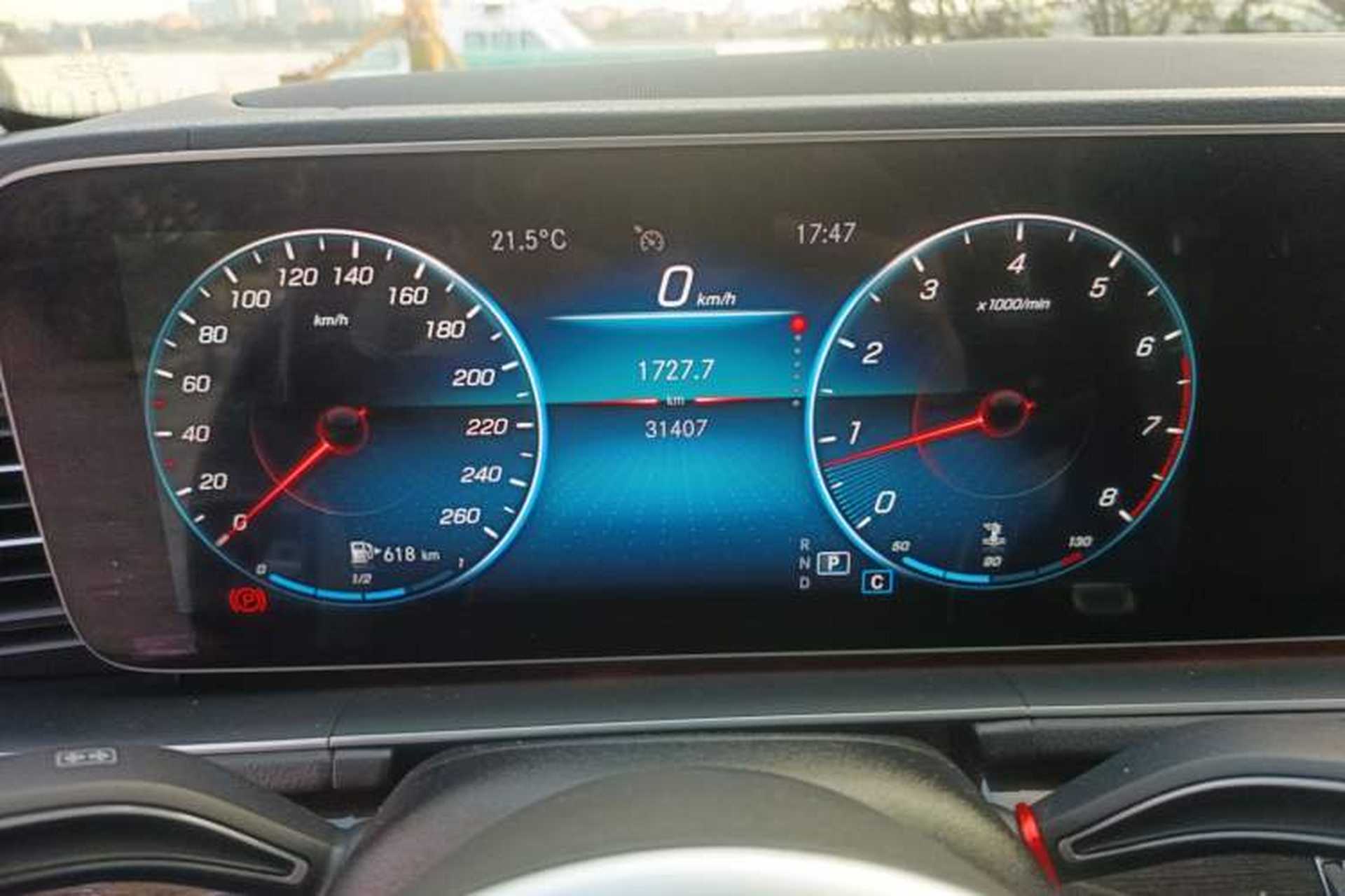 Used Mercedes-Benz GLE 2021 GLE 350 4MATIC Stylish Model Instrument Cluster