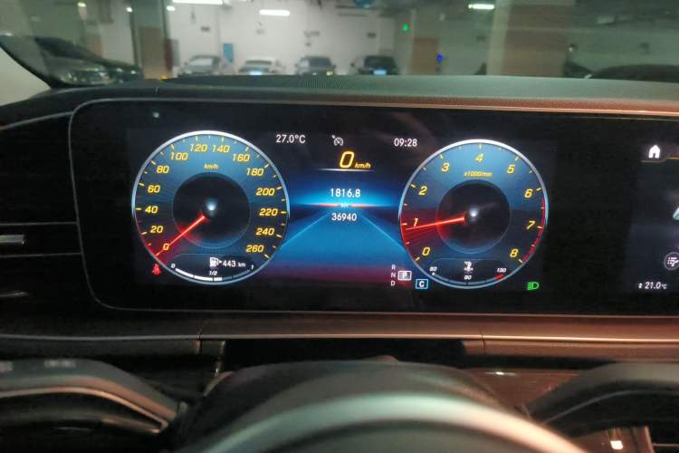 Used Mercedes-Benz GLE 2021 GLE 350 4MATIC Stylish Model Instrument Cluster