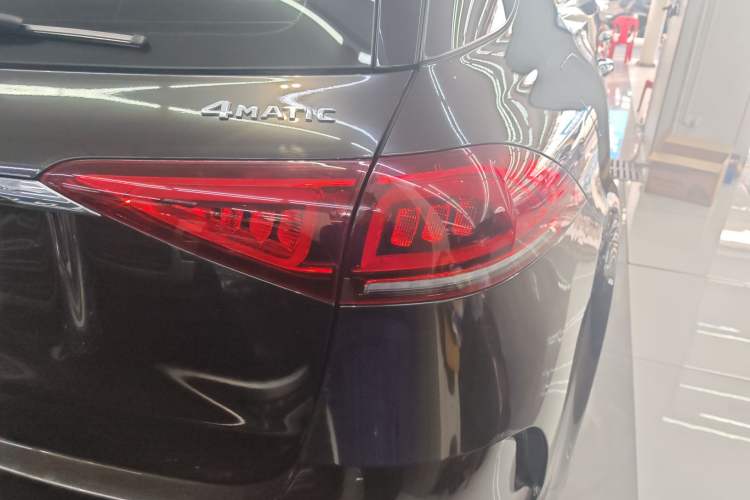 Used Mercedes-Benz GLE 2021 GLE 450 4MATIC Luxury Model Right Rear Taillight