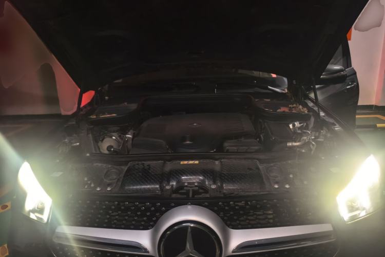 Used Mercedes-Benz GLE 2021 GLE 450 4MATIC Luxury Model Engine Bay