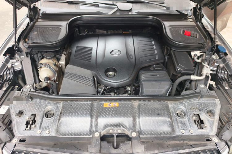 Used Mercedes-Benz GLE 2021 GLE 450 4MATIC Stylish Model Engine Bay