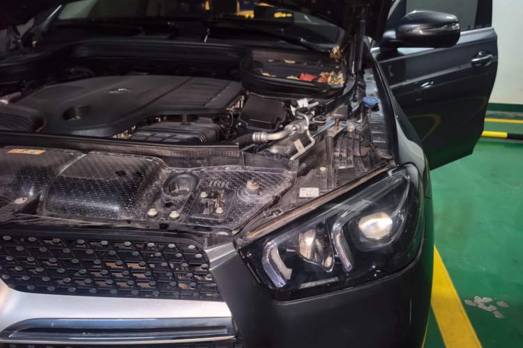Used Mercedes-Benz GLE 2021 GLE 450 4MATIC Luxury Model Engine Bay Left