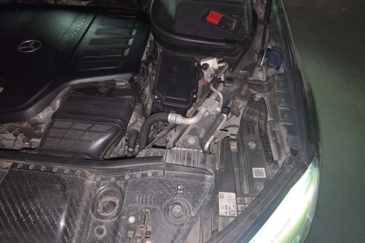 Used Mercedes-Benz GLE 2021 GLE 450 4MATIC Luxury Model Engine Bay Left