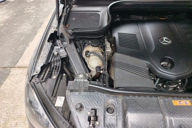 Used Mercedes-Benz GLE 2021 GLE 450 4MATIC Stylish Model Engine Bay Right