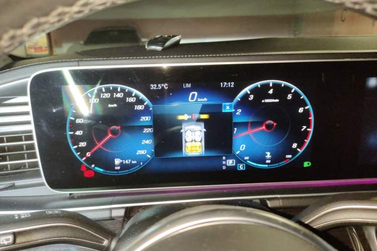 Used Mercedes-Benz GLE 2021 GLE 350 4MATIC Stylish Model Instrument Cluster