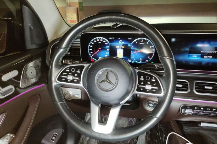 Used Mercedes-Benz GLE 2021 GLE 350 4MATIC Stylish Model Steering Wheel